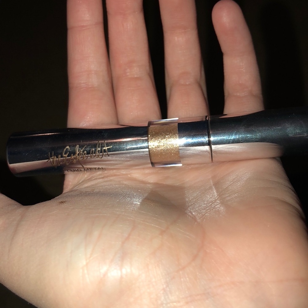 estée edit got it bad liquid eyeshadow